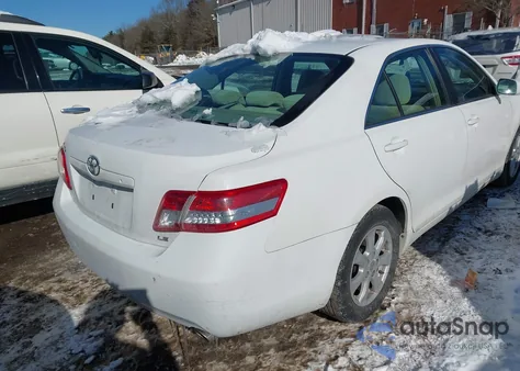 2011 Toyota Camry Le V6 z USA, uszkodzony, nr VIN 4T1BK3EK9BU617516